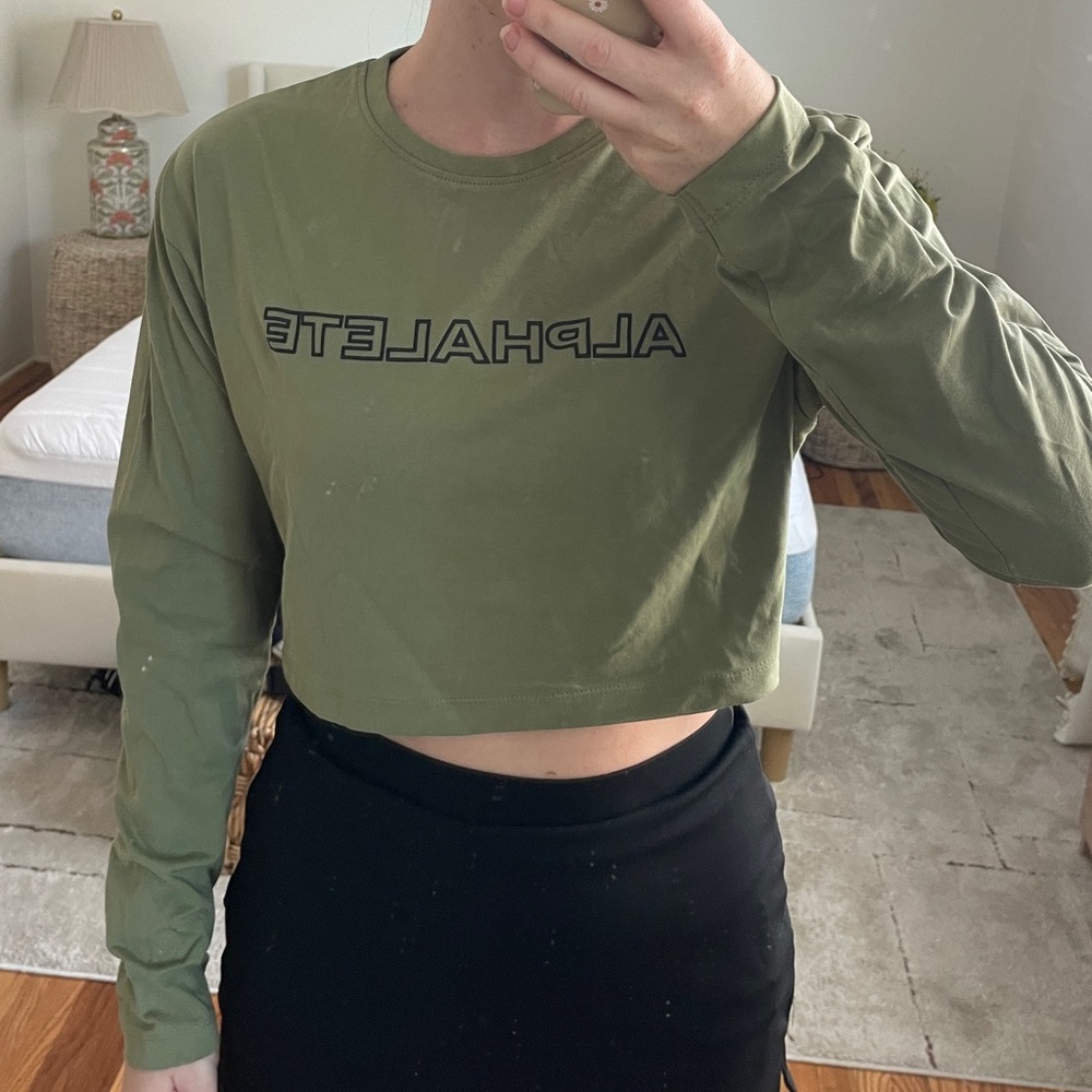 Alphalete Green Long Sleeve Crop T-Shirt